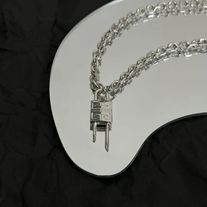 givenchy collier s_123ab0a4